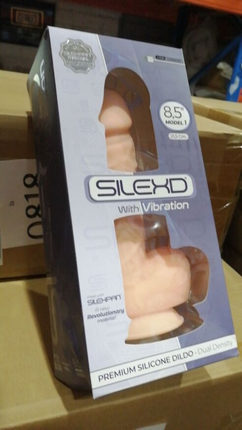 Фалоімітатор з вібрацією SilexD Norman Vibro Flesh (MODEL 1 size 8,5in) (м'ята упаковка!!!)