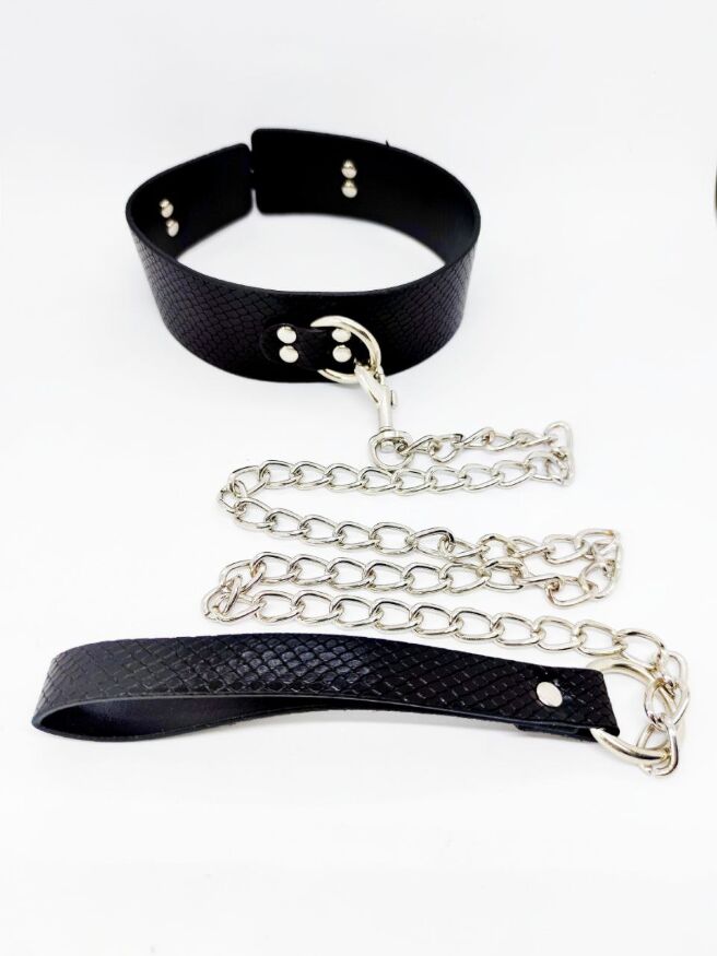 Нашийник з повідцем DS Fetish snake skin під шкіру змії чорний