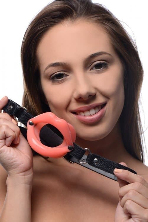 Master Series Sissy Mouth Gag - расширитель рта в форме пышных губ