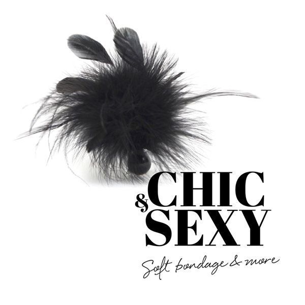Мітелка Bijoux Indiscrets Pom Pom  -  feather tickler