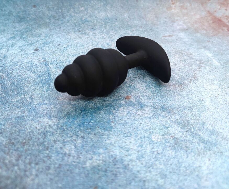 Анальная пробка Loveshop Black 9 * 3.5 см