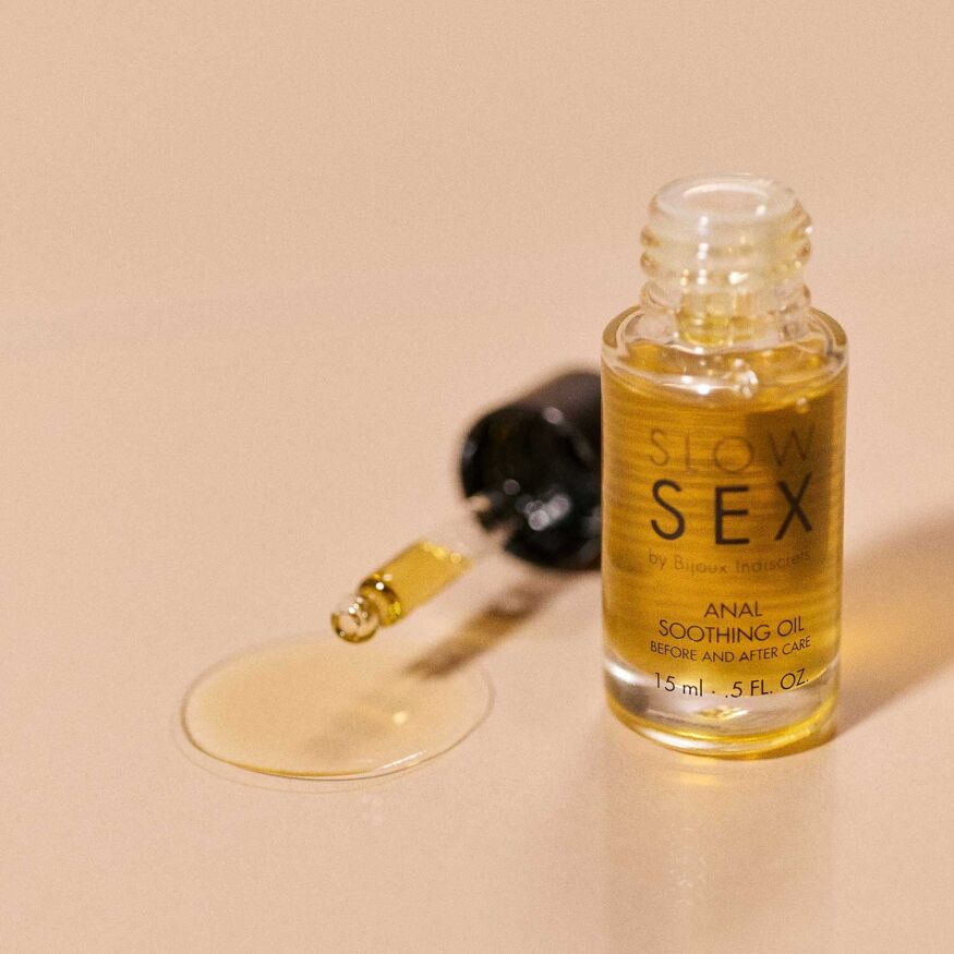 Успокаивающее масло для анального секса Bijoux Indiscrets Slow Sex Anal Soothing Oil Before &amp; After 15 мл