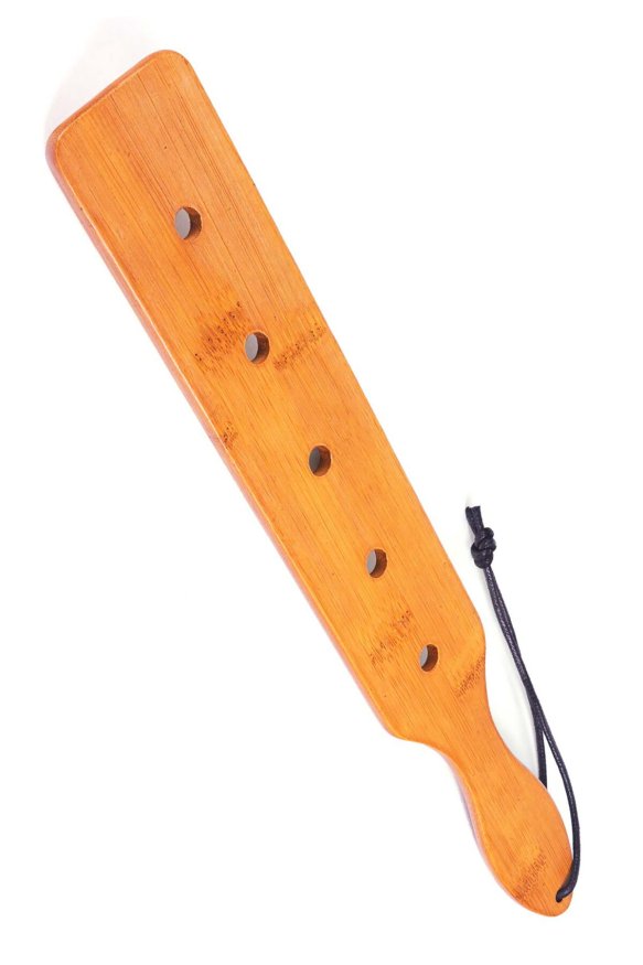 Паддл Fetish Tentation Paddle 5 Holes Bamboo, упакован в ПЭ пакет