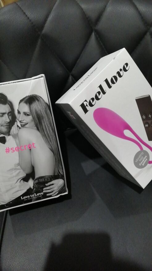 Виброяйцо Love To Love Feel Love Pink с пультом (мятая упаковка!!!)