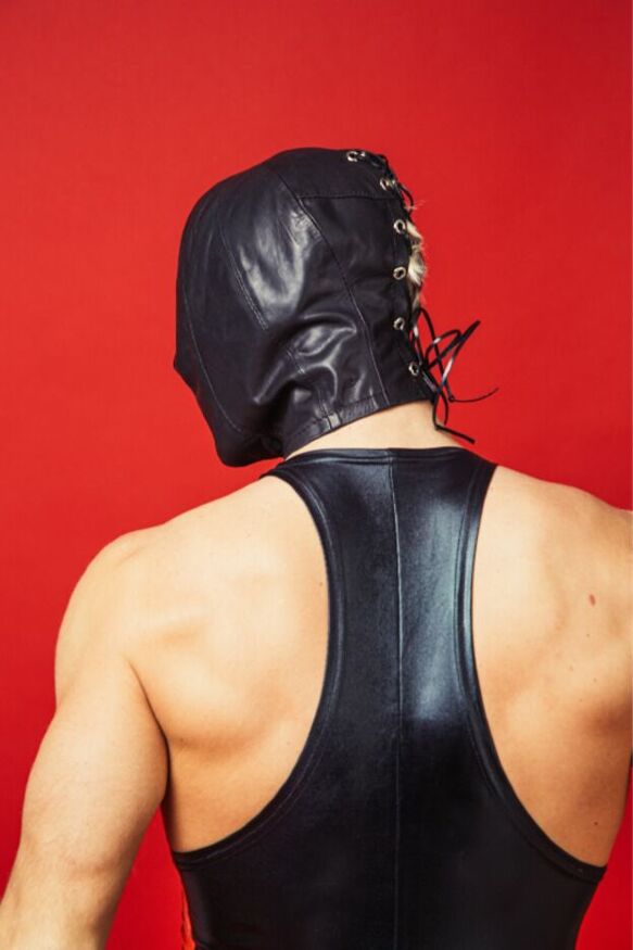 Закрытый кожаный капюшон D&amp;A Deprivation mask Leather