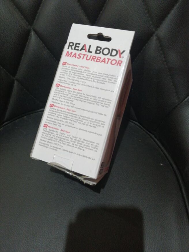 Реалистичный мастурбатор вагина юной девушки Real Body - The Teen (мятая упаковка!!!)