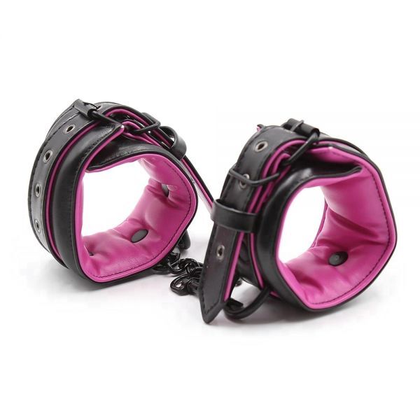 Наручники мягкие Luxury Fetish Black&amp;Pink Hands