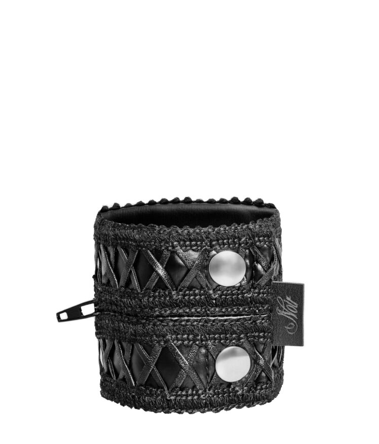 Жіночий гаманець-браслет Noir Handmade F326, black, під шкіру, рельєфний візерунок, кишеня на блискавці