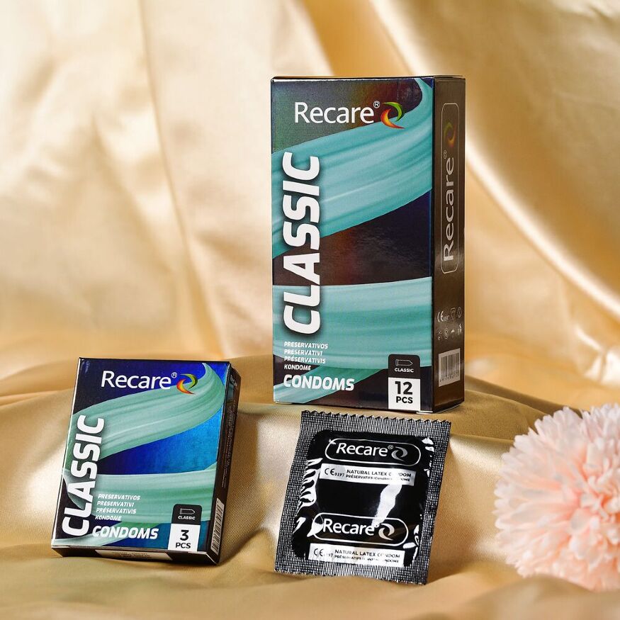 Стандартные презервативы Holographic Recare Classic Condoms 12 шт