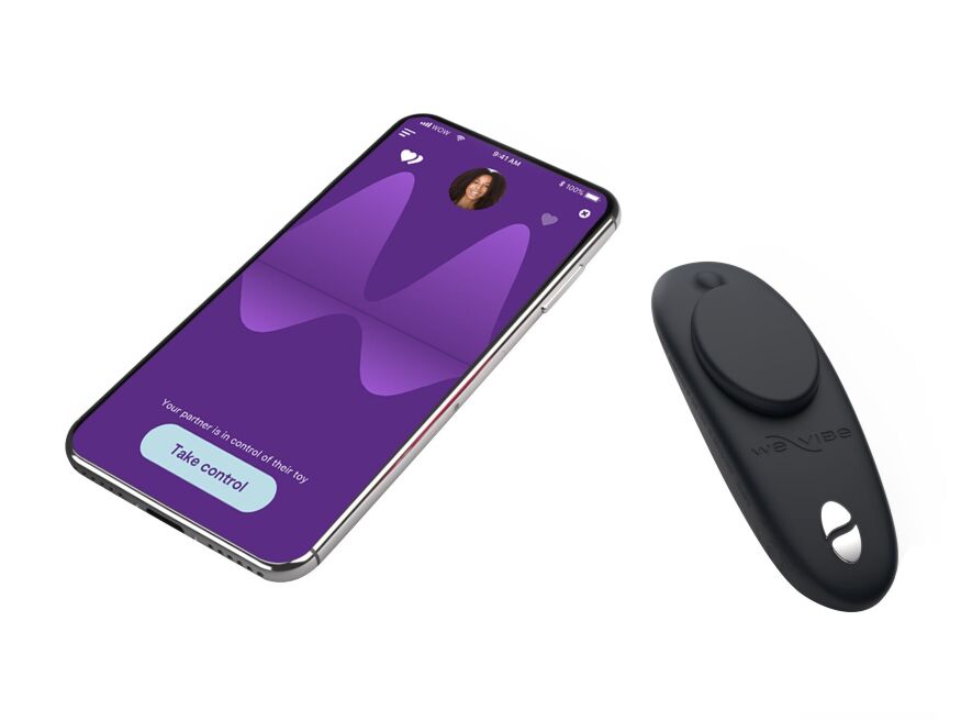 Вибратор в трусики We-Vibe Moxie Satin Black с пультом ДУ