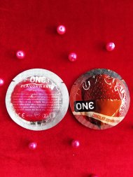 Презервативы ONE Chocolate Strawberry (ароматизированные)(по 1 шт)(упаковка может отличаться цветом
