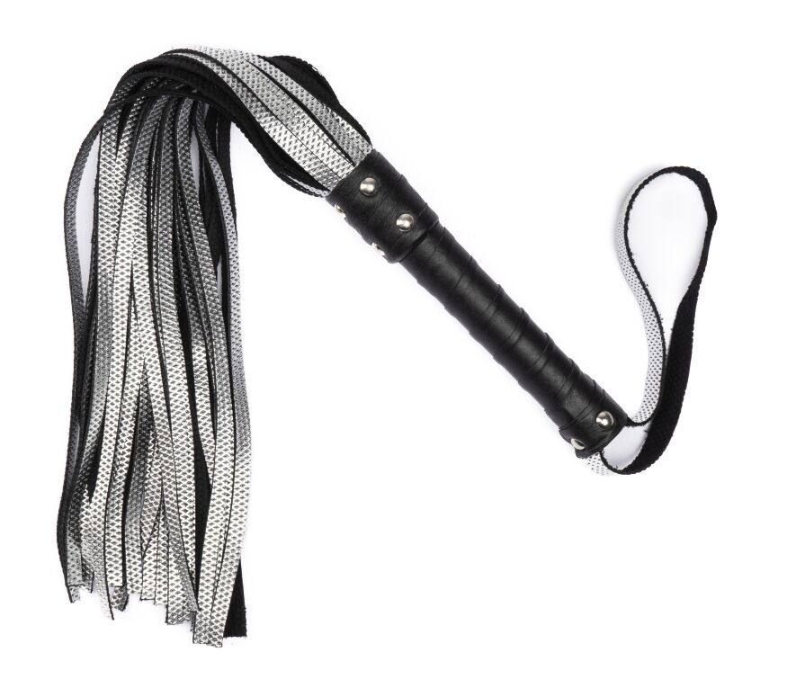 Флоггер из натуральной кожи Flirty Hard Leather - Black &amp; Silver, BG-00036