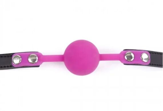Кляп силиконовый с замком Silicone ball gag rose with lock