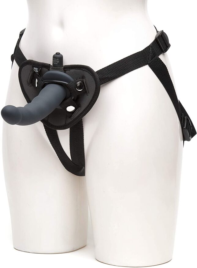 FS80003 Набор Vibrating Strap-on Harness Kit Коллекция: Feel it Baby Fifty Shades of Grey